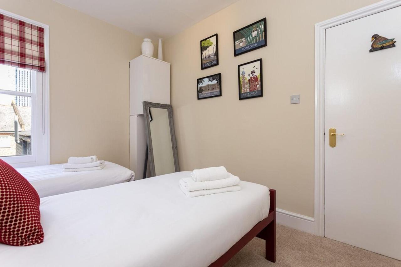 Quaint 2 Bedroom Flat - 9 Minutes Walk To Vauxhall Tube Лондон Экстерьер фото