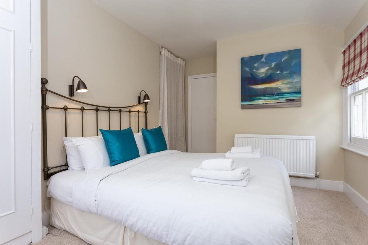Quaint 2 Bedroom Flat - 9 Minutes Walk To Vauxhall Tube Лондон Экстерьер фото