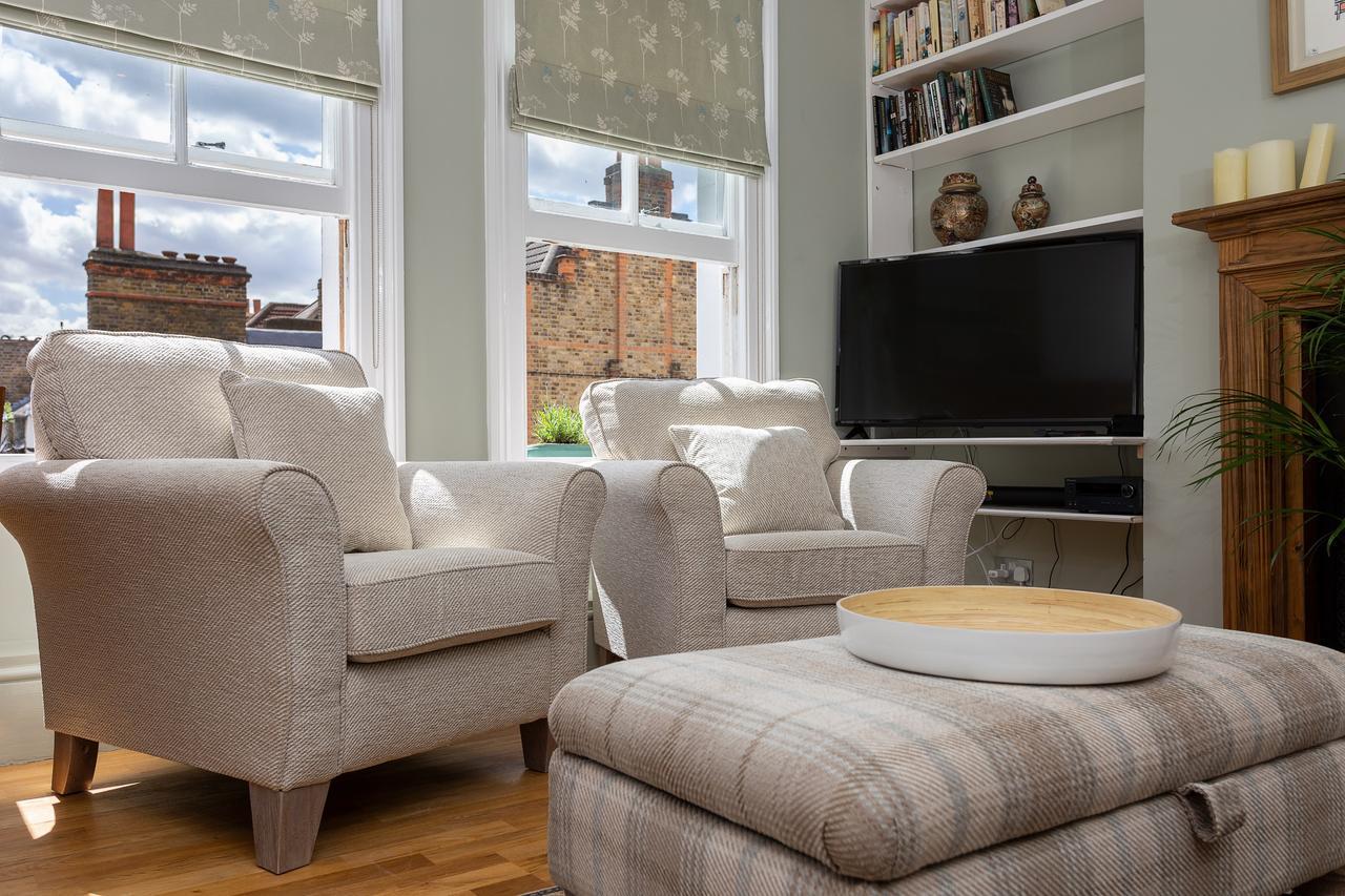 Quaint 2 Bedroom Flat - 9 Minutes Walk To Vauxhall Tube Лондон Экстерьер фото